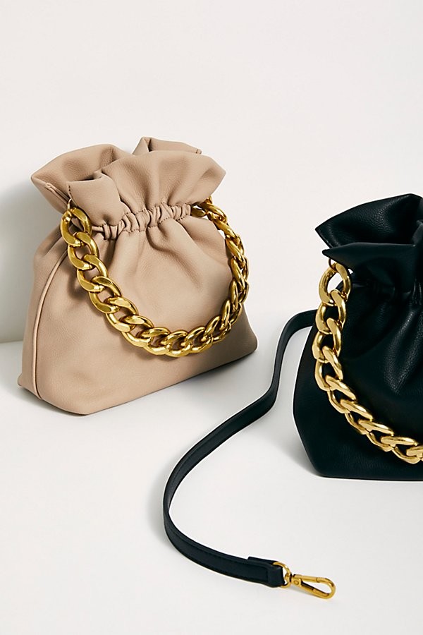 Carmen Chain Clutch