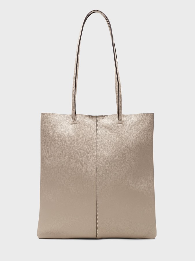 Leather Effortless Tote Banana Republic