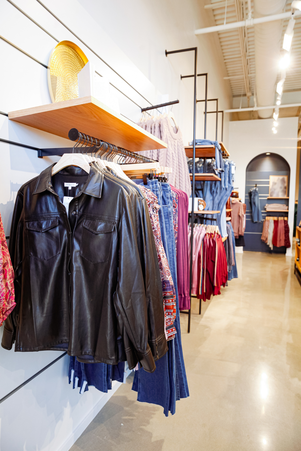 A Peek Inside Evereve Opens At Saddle Creek! Saddle Creek