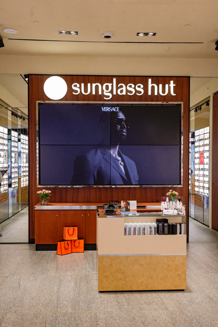 Sunglass Hut Saddle Creek Memphis