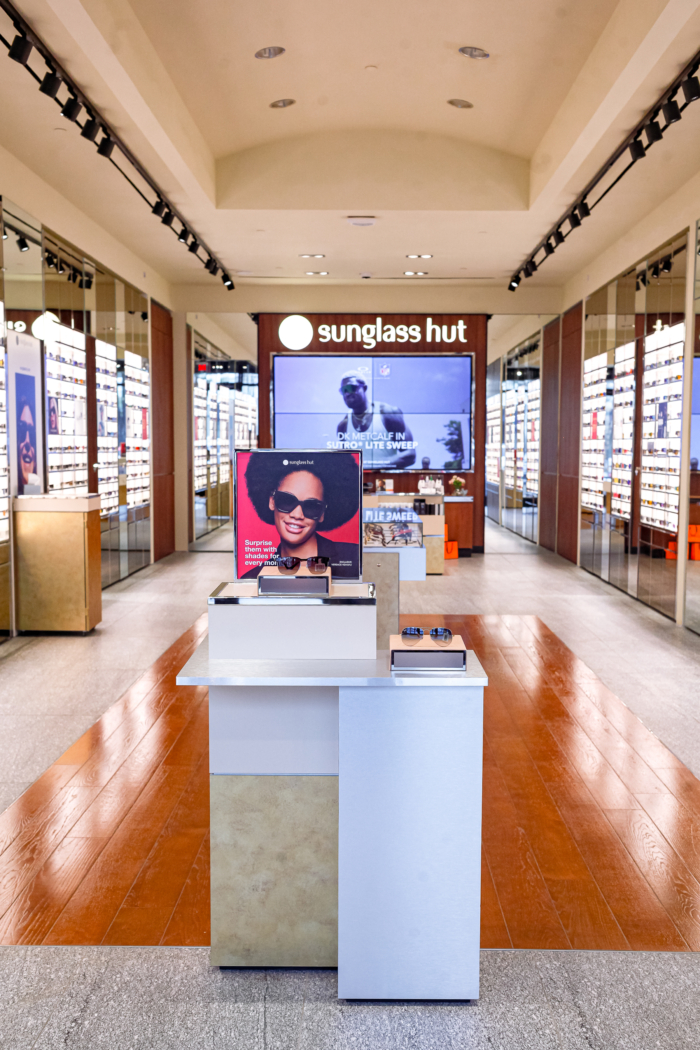 Sunglass Hut Saddle Creek Memphis